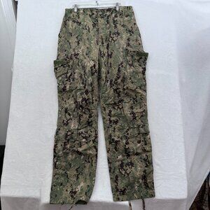 US Navy Type III Cargo Pants Mens M 32x33 Green NWU AOR2 Digital Camo Ripstop